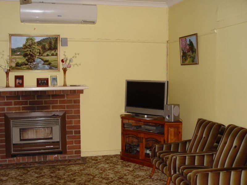 58 LEWERS Street, BELMONT NSW 2280, Belmont - Thumbnail 2