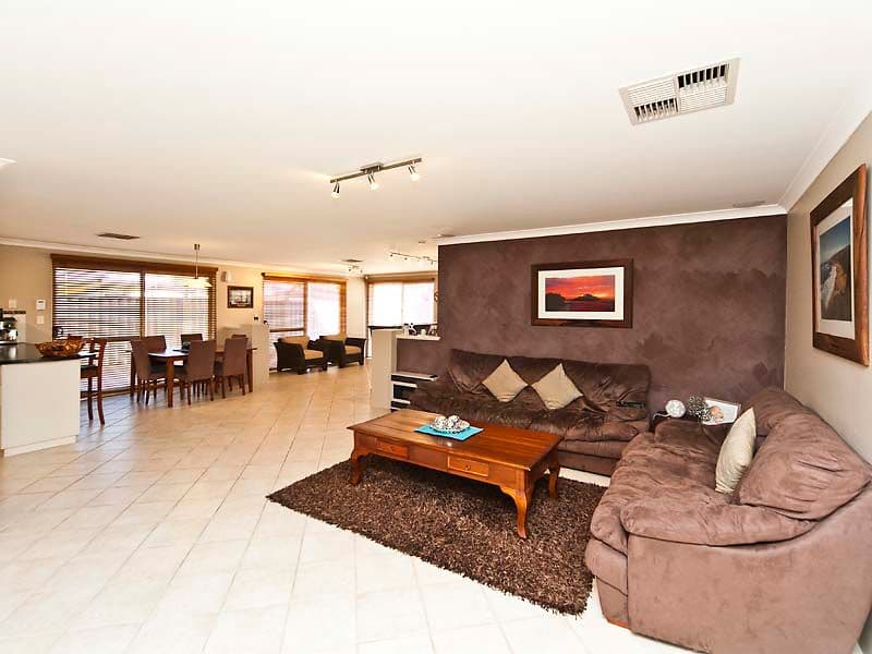 60 Montoro Drive, PORT KENNEDY WA 6172, Port Kennedy - Thumbnail 4