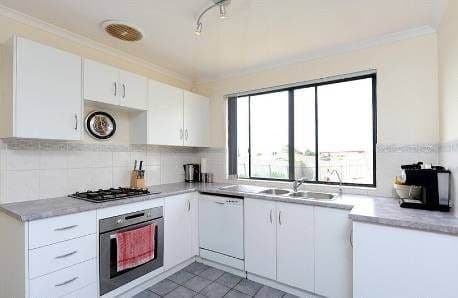 5 Charlton Terrace, WOODCROFT SA 5162, Woodcroft - Thumbnail 3