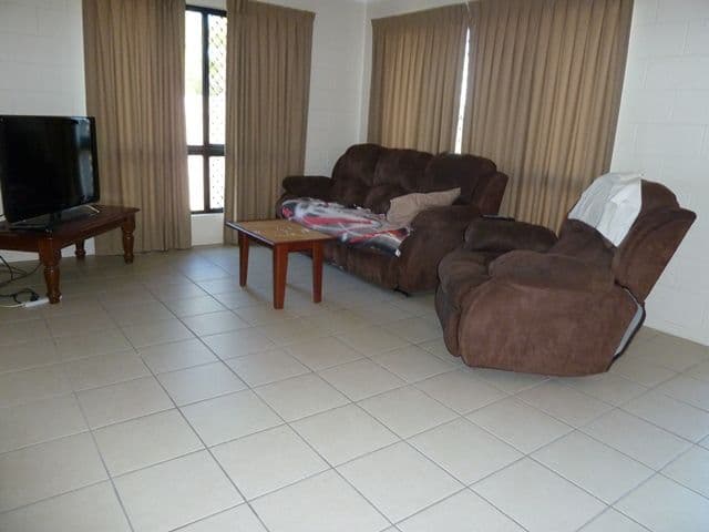 6 Heathcote Court, DEERAGUN QLD 4818, Deeragun - Thumbnail 2