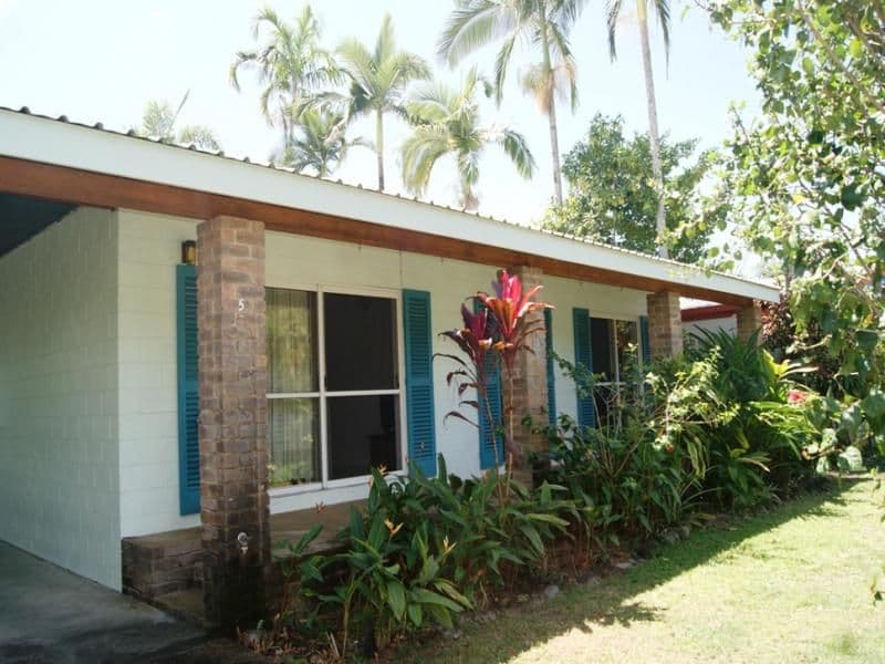 5 TULIP Street, COOYA BEACH QLD 4873, Cooya Beach - Thumbnail 3
