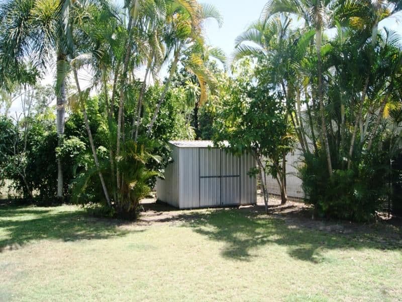5 TULIP Street, COOYA BEACH QLD 4873, Cooya Beach - Thumbnail 4