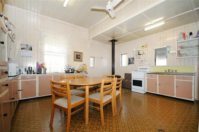 19 Hagan Street, NORTH TOOWOOMBA QLD 4350, North Toowoomba - Thumbnail 3