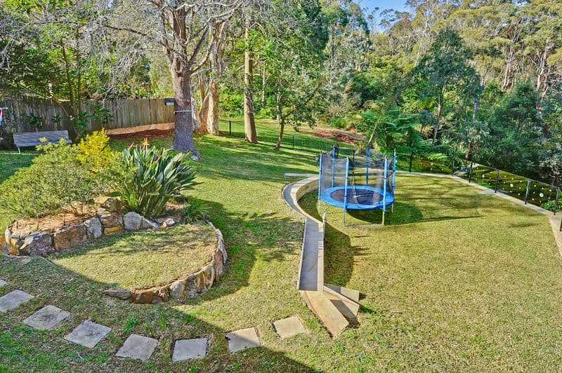 27 Simon Place, HORNSBY HEIGHTS NSW 2077, Hornsby Heights - Thumbnail 2