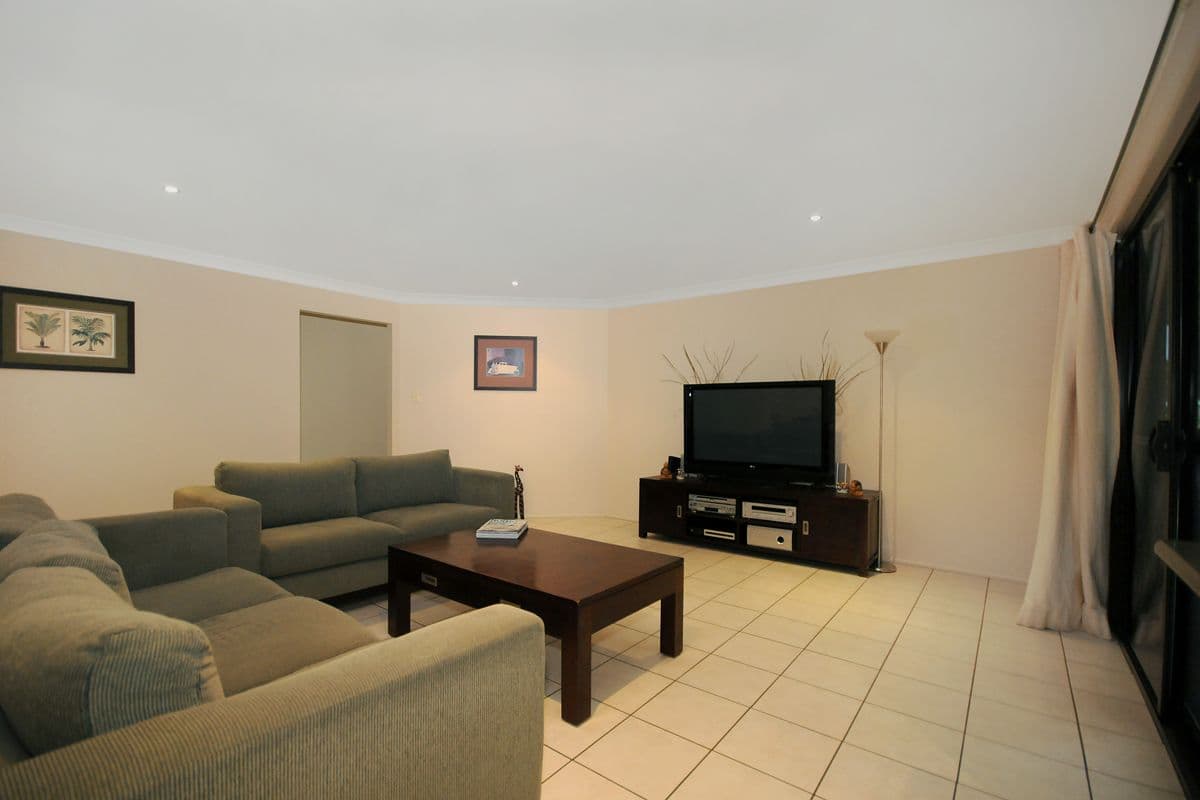 21 Cherokee Drive, WILSONTON QLD 4350, Wilsonton - Thumbnail 2