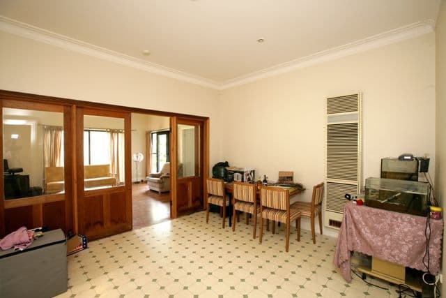2 Burwood Street, TURVEY PARK NSW 2650, Turvey Park - Thumbnail 4