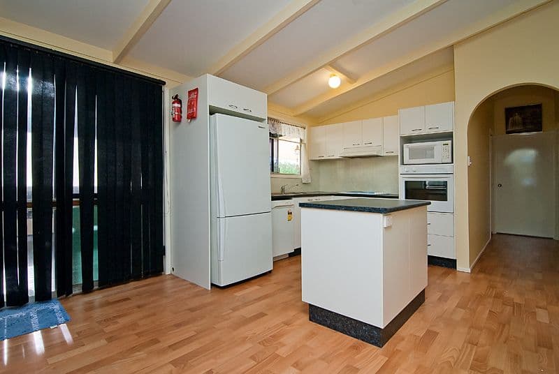 11 Leanne Street, MARSDEN QLD 4132, Marsden - Thumbnail 4