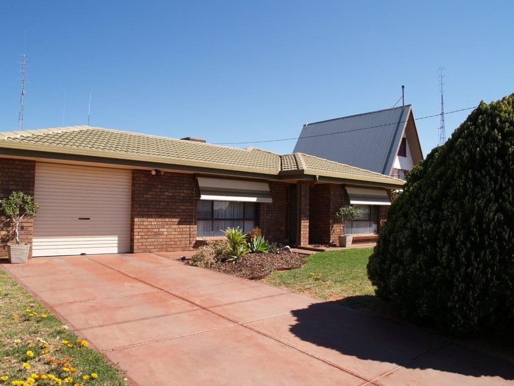 14 Isaacson Street, WAIKERIE SA 5330, Waikerie - Image 1