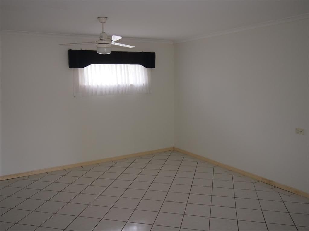 28 Donaldson Road, BOORAL QLD 4655, Booral - Thumbnail 5