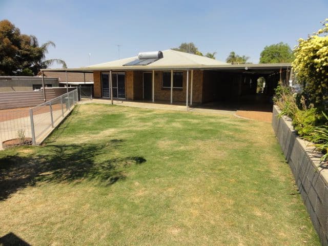 38 Brooks Street, BROKEN HILL NSW 2880, Broken Hill - Thumbnail 7