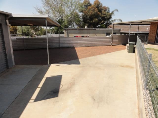 38 Brooks Street, BROKEN HILL NSW 2880, Broken Hill - Thumbnail 8