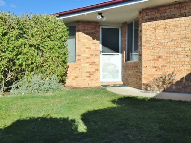 11-15 Charlton, GORDON ACT 2906, Gordon - Image 1