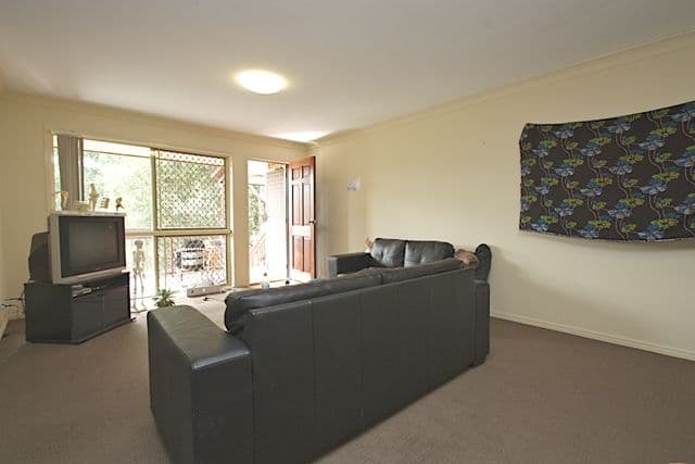 173 Warwick Road, CHURCHILL QLD 4305, Churchill - Thumbnail 2