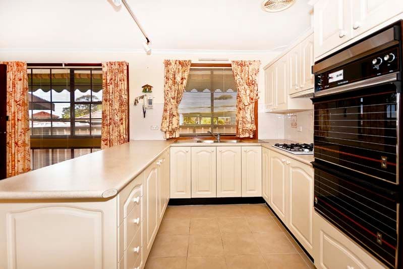 14 Dandenong Close, BOSSLEY PARK NSW 2176, Bossley Park - Thumbnail 3