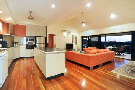 33 Stonehaven Court, AIRLIE BEACH QLD 4802, Airlie Beach - Thumbnail 2