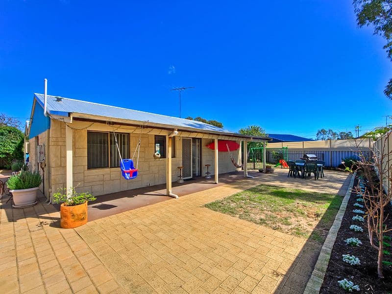 14 Veresdale Rt, COODANUP WA 6210, Coodanup - Thumbnail 2