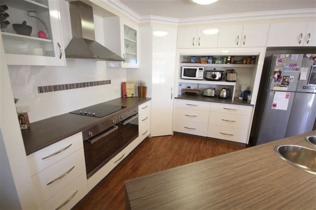 106 Jones Road, WITHCOTT QLD 4352, Withcott - Thumbnail 3