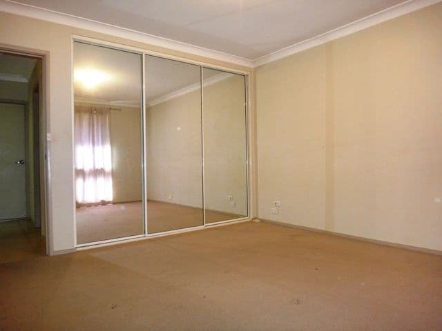 1 Maugham Crescent, WETHERILL PARK NSW 2164, Wetherill Park - Thumbnail 4
