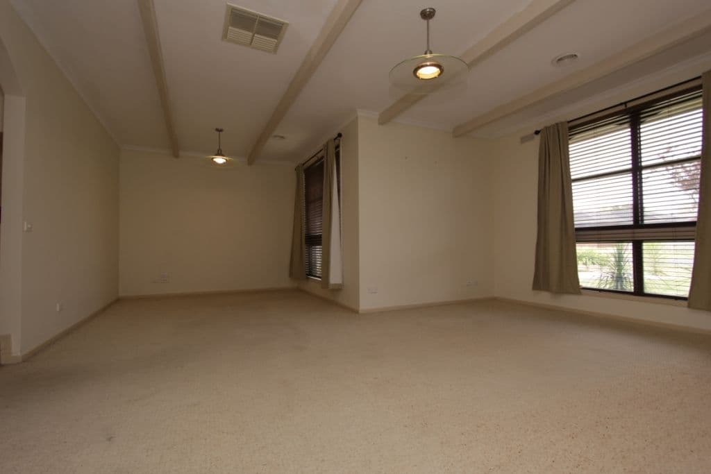 8 Bond Street, GOLDEN SQUARE VIC 3555, Golden Square - Thumbnail 8