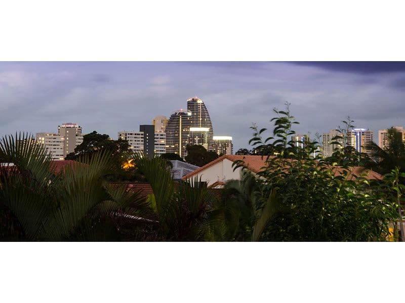 33 Cessnock Close, MERMAID WATERS QLD 4218, Mermaid Waters - Thumbnail 3