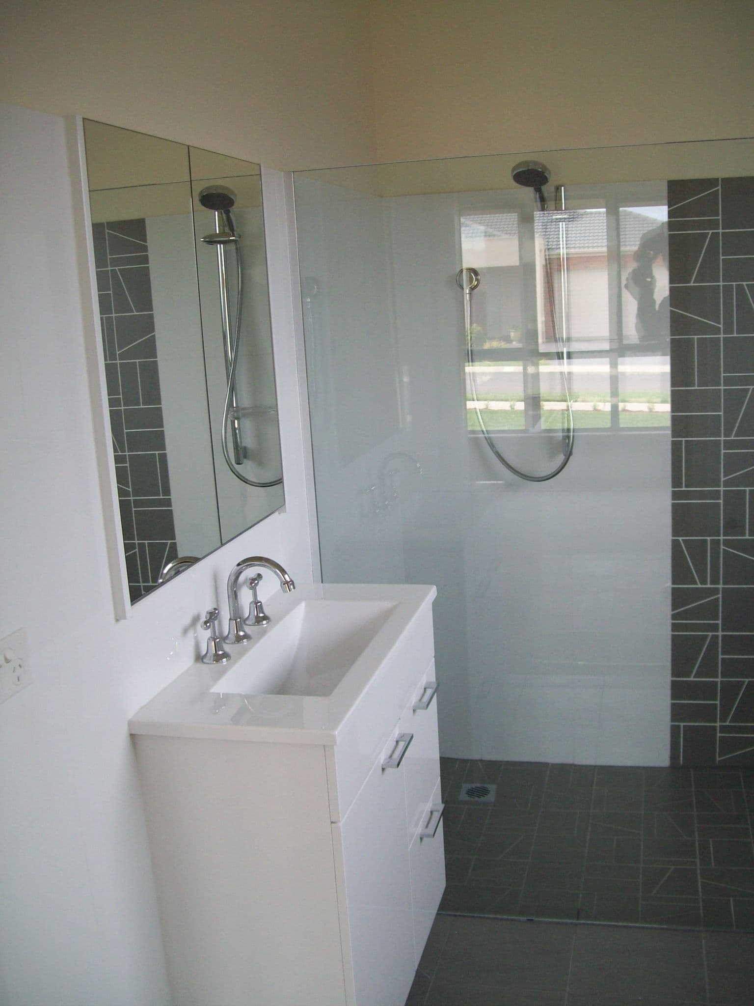 5 Botanic Court, HAMILTON VIC 3300, Hamilton - Thumbnail 3