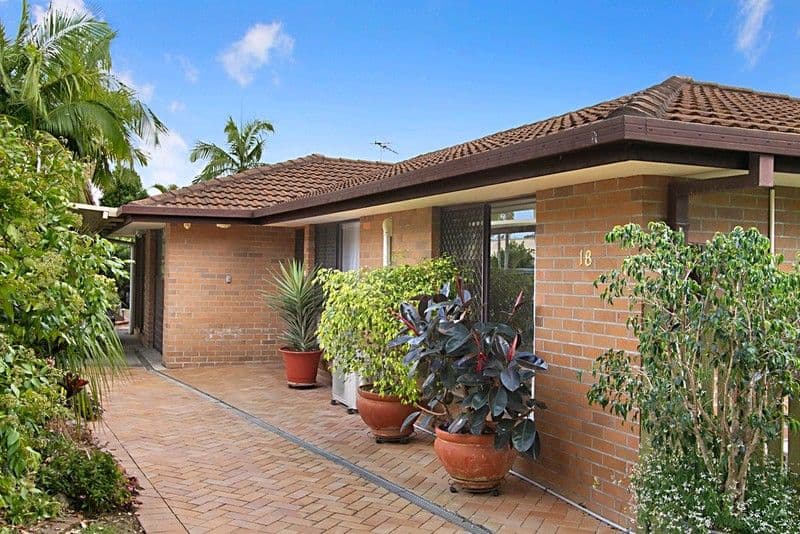 70 Dorset Drive, ROCHEDALE SOUTH QLD 4123, Rochedale South - Thumbnail 6
