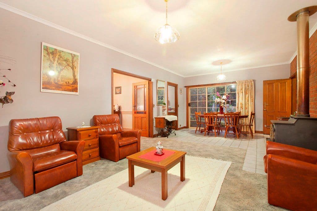 60 Bell Avenue, MOUNT HELEN VIC 3350, Mount Helen - Thumbnail 4