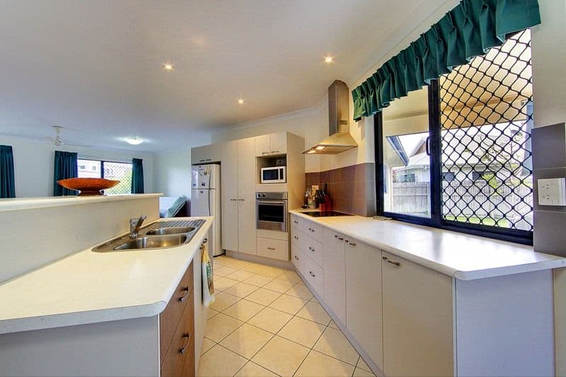 5 Waterbrook Close, IDALIA QLD 4811, Idalia - Thumbnail 3