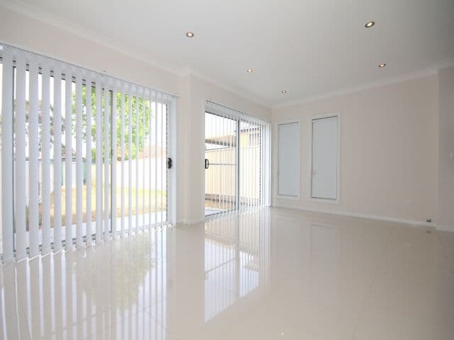 8 Holmes Avenue, SEFTON NSW 2162, Sefton - Thumbnail 6