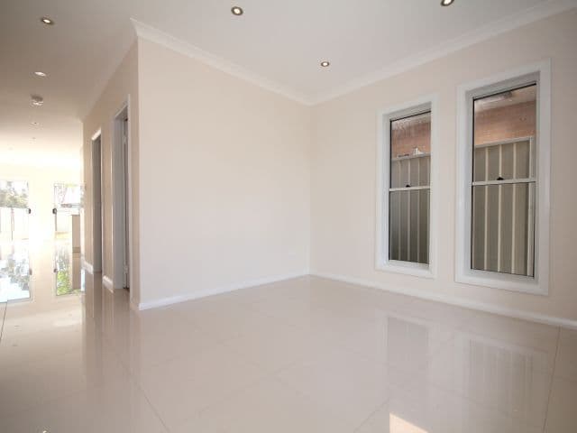 8 Holmes Avenue, SEFTON NSW 2162, Sefton - Thumbnail 3