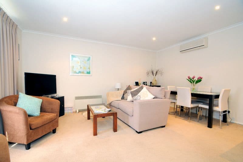 11 Florence Street, MENTONE VIC 3194, Mentone - Thumbnail 2