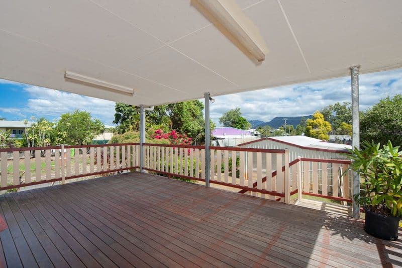 35 Winkworth Street, BUNGALOW QLD 4870, Bungalow - Thumbnail 2