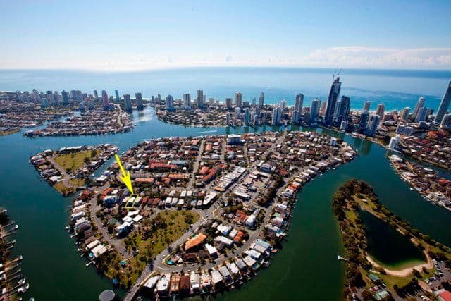 37 Anembo Street, CHEVRON ISLAND QLD 4217, Chevron Island - Thumbnail 3