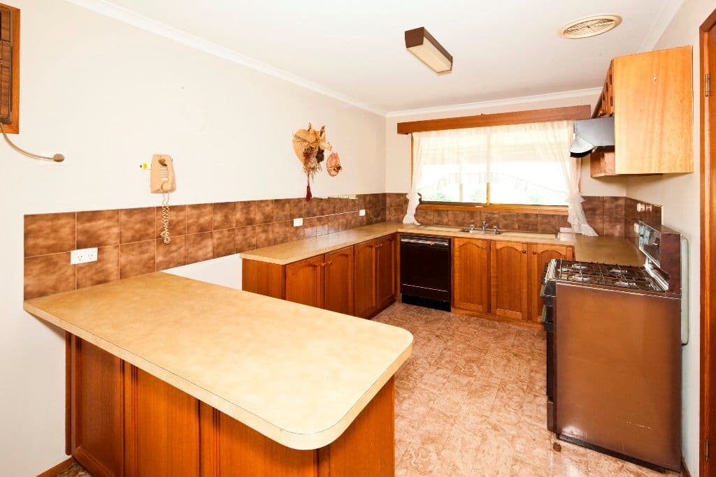61 Talbot Road, CLUNES VIC 3370, Clunes - Thumbnail 4