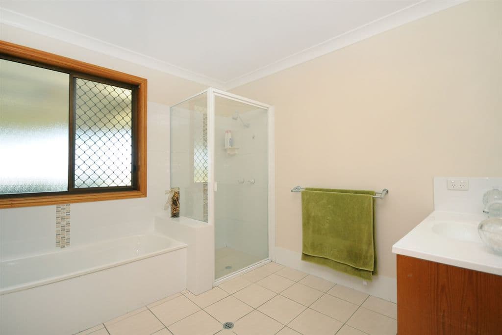 12 Ferguson Road, WESTBROOK QLD 4350, Westbrook - Thumbnail 8