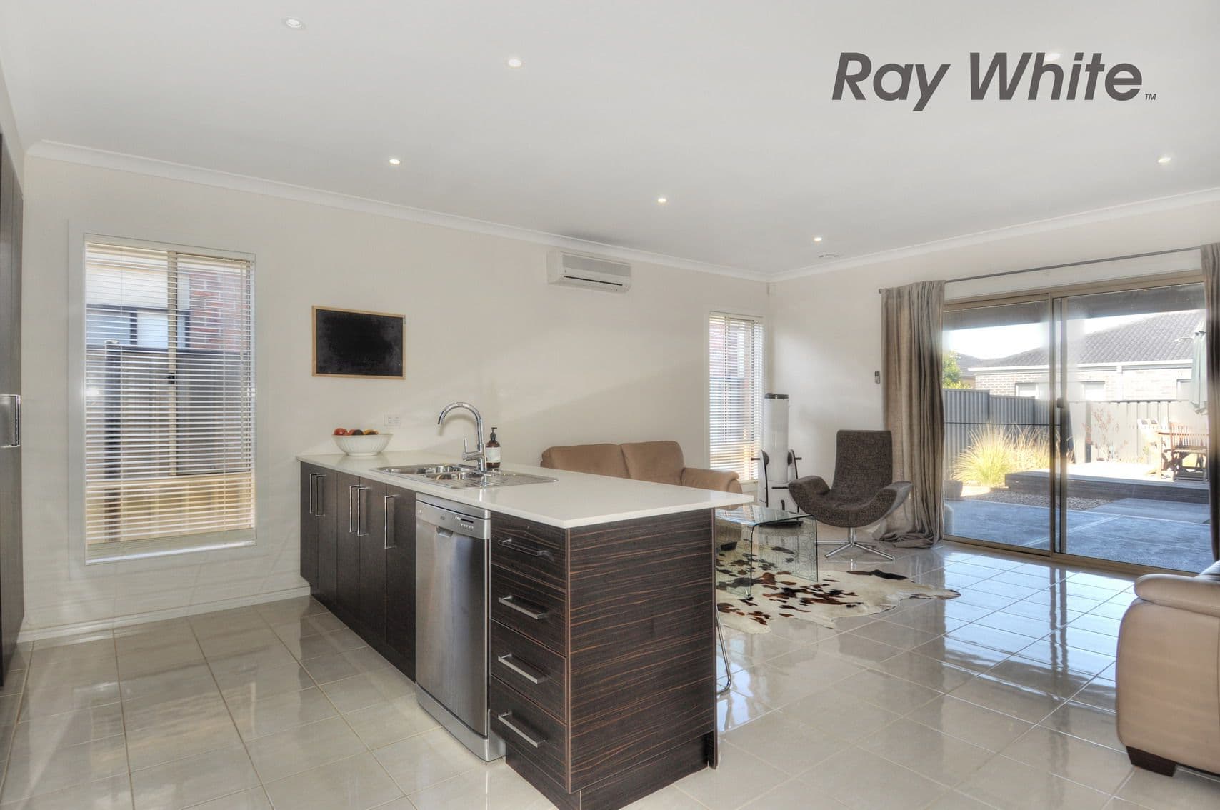57 Brownlow Drive, POINT COOK VIC 3030, Point Cook - Thumbnail 6