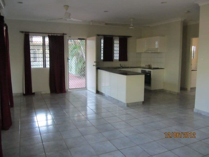 1/7 Sovereign Circuit, COCONUT GROVE NT 0810, Coconut Grove - Image 1