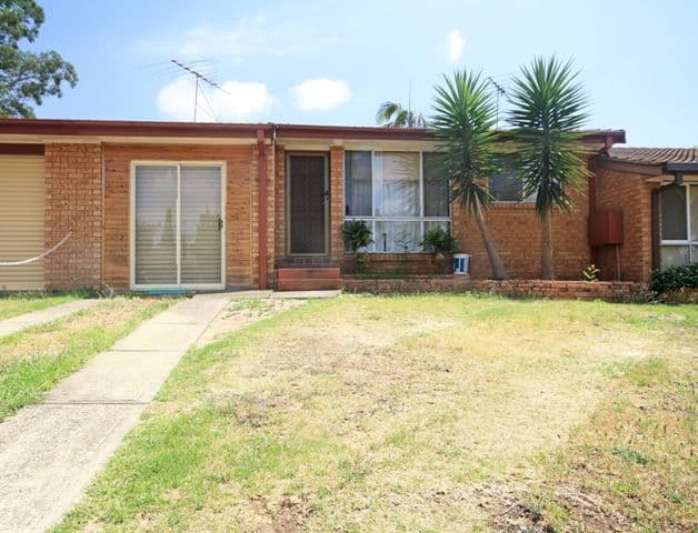 GLENFIELD NSW 2167, Glenfield - Image 1