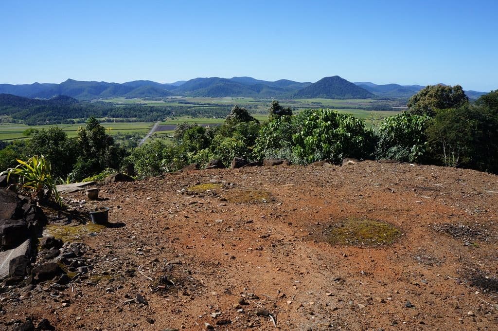 112 Staniland Drive, STRATHDICKIE QLD 4800, Strathdickie - Thumbnail 2