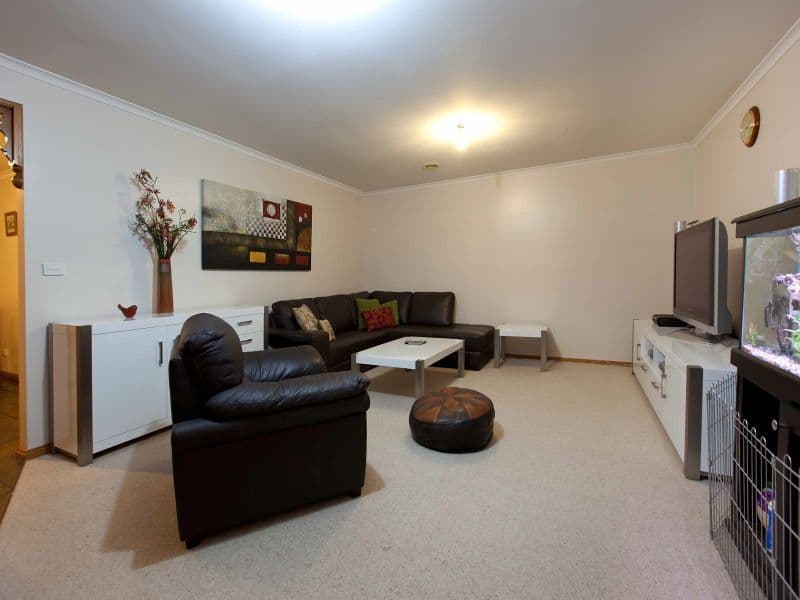 8 Earnshaw Drive, CARRUM DOWNS VIC 3201, Carrum Downs - Thumbnail 5
