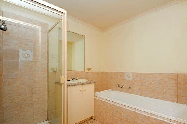 45 Elinda Place, RESERVOIR VIC 3073, Reservoir - Thumbnail 5