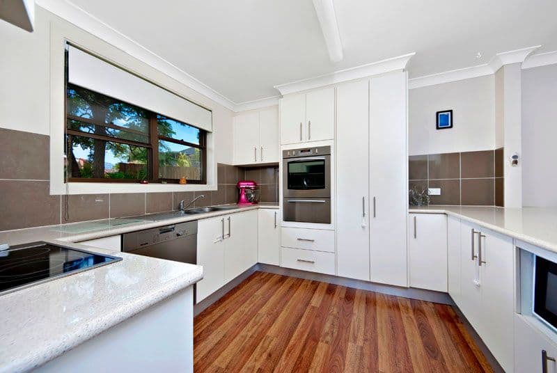 96 Blaxland Drive, ILLAWONG NSW 2234, Illawong - Thumbnail 3
