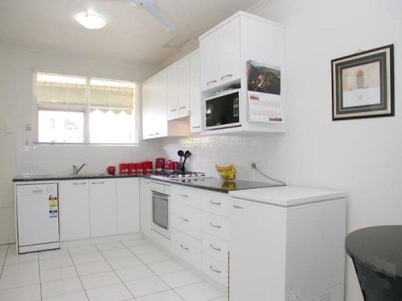 Unit 2, 4 Fletcher Drive, CHRISTIES BEACH SA 5165, Christies Beach - Thumbnail 2