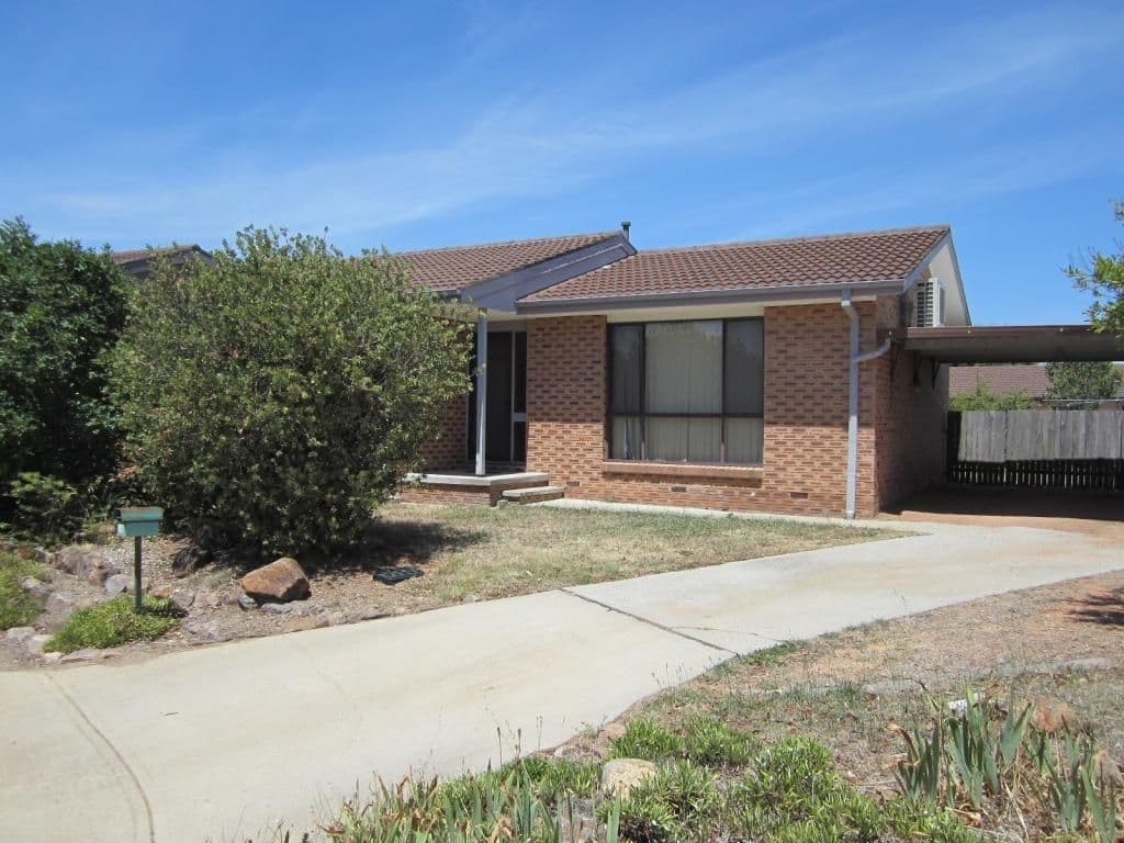 15 Kindler Place, MONASH ACT 2904, Monash - Image 1