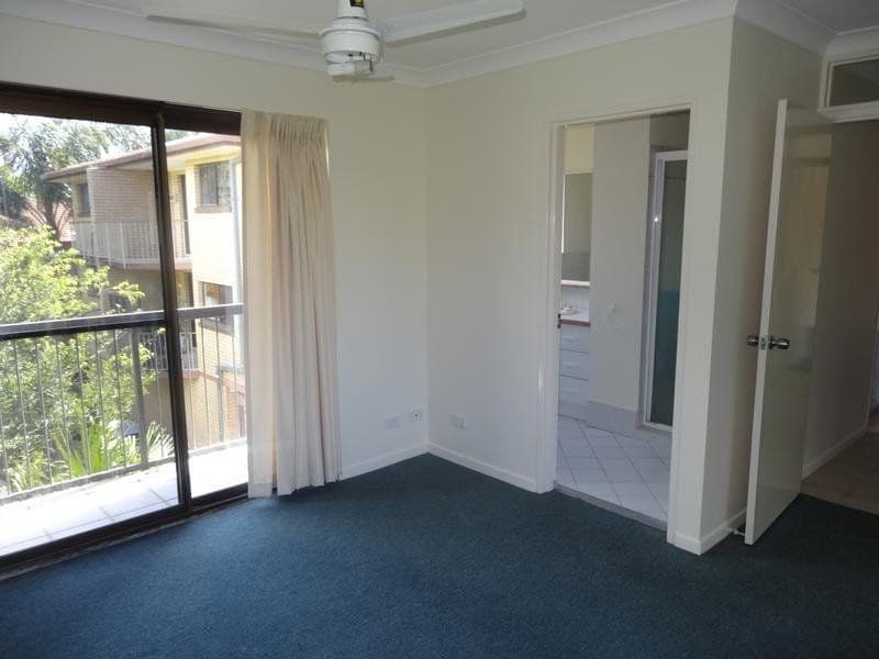 16 Foxton Street, INDOOROOPILLY QLD 4068, Indooroopilly - Thumbnail 4