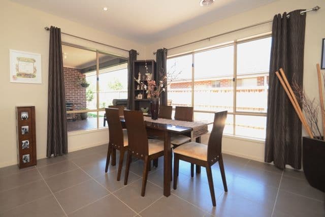 142 Overland Drive, DOREEN VIC 3754, Doreen - Thumbnail 5