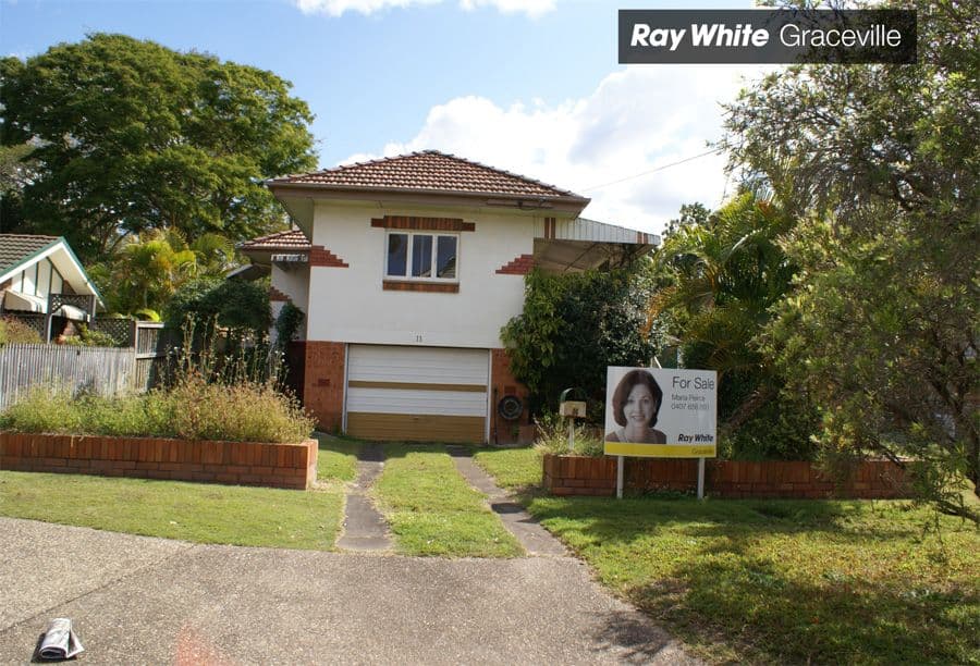 11 Young Street, GRACEVILLE QLD 4075, Graceville - Image 1