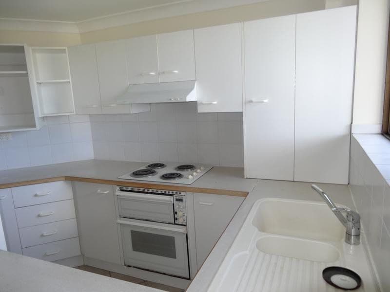 16 Foxton Street, INDOOROOPILLY QLD 4068, Indooroopilly - Thumbnail 3