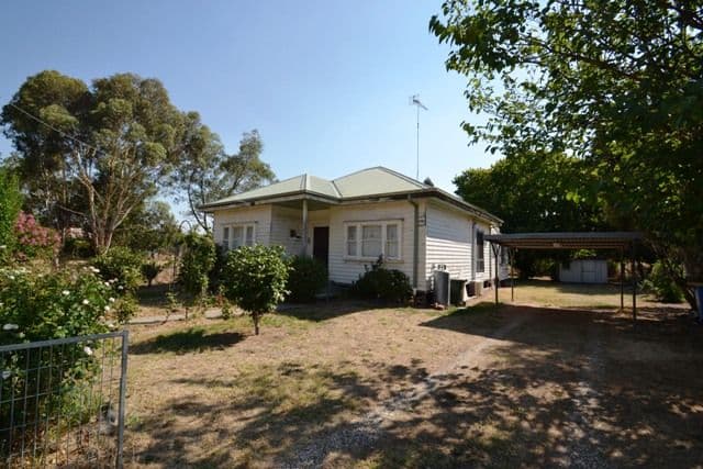 25 Scobie Street, AVENEL VIC 3664, Avenel - Thumbnail 2