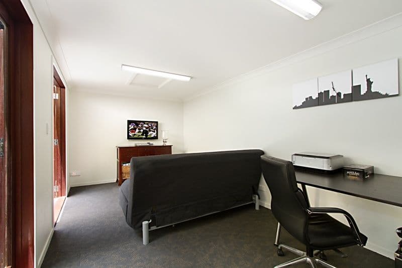 256 Verney Road East, GRACEVILLE QLD 4075, Graceville - Thumbnail 4